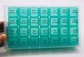 Spanish 7 Day Four Times a Day Weekly Pill Planner Organizer - Large Compartment Pill Boxes Store medications for Entire Week. Cuatro veces al día Durante UNA semana.