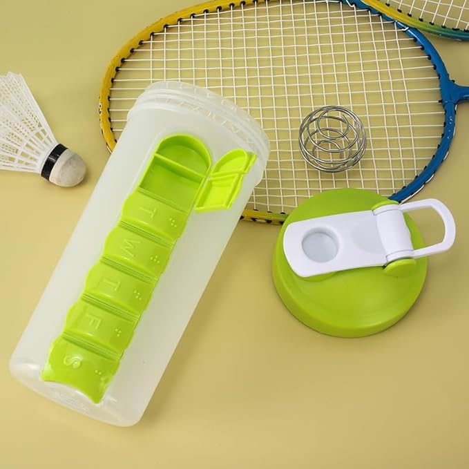 2-in-1 Water Bottle and Pill Organizer, 600ml Capacity, 7 Compartments outdoor capsule cup medicine box dispenser (Shaking Cup Green)