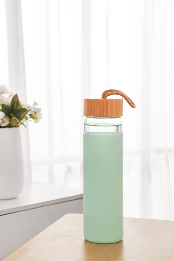 20 Oz Borosilicate Glass Water Bottles with Silicone Sleeve BPA Free, Dishwasher Safe - Reusable Clear Glass Drinking with Leak Proof Bamboo Lid | Perfect Gym Water Bottles for Men & Women