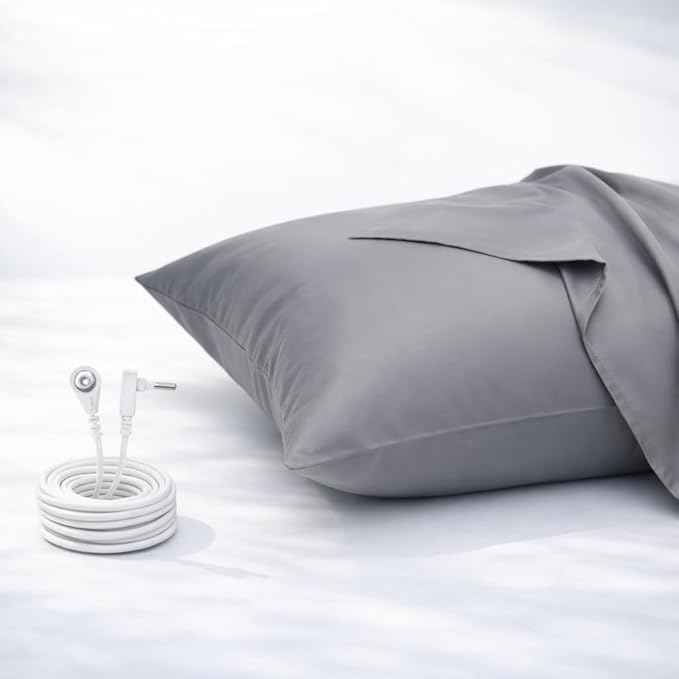 GroundLuxe Organic Grounding Pillowcase in Gray - King Size