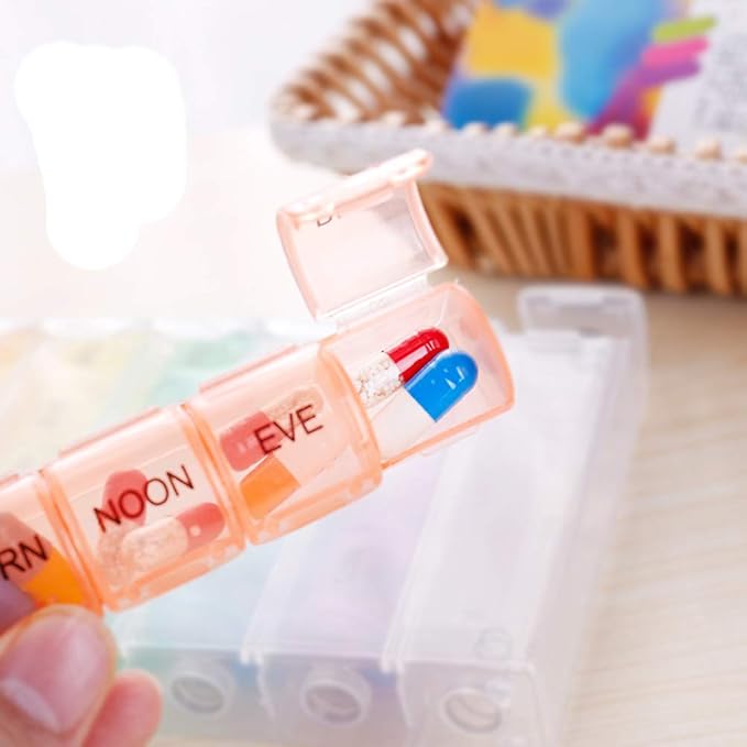 Travel Pill Organizer Weekly Pill Planner for Pill and Vitamin Each Week, 4 Times a Day Medication Reminder, Easy to Read Monday to Sunday, AM PM Small Compartment for Purse