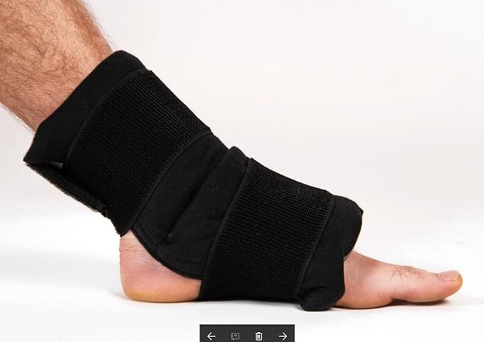 Cryopak Cold and Hot Therapy Wrap, Black, Latex-Free, Non-Toxic, for Back, Abdomen, Hip, Sports Injury Prevention, Recovery (Large). kit Includes Flexible Gel Compress, Sleeve and Strap.