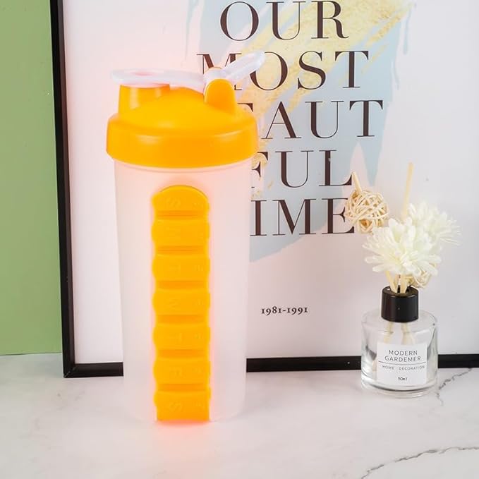 2-in-1 Water Bottle and Pill Organizer, 600ml Capacity, 7 Compartments outdoor capsule cup medicine box dispenser (Shaking Cup Orange)