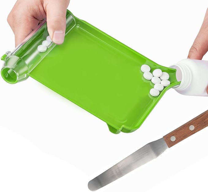 Medarchitect Right Hand Pill Counting Tray with Spatula (Light Green - Wood Handle)