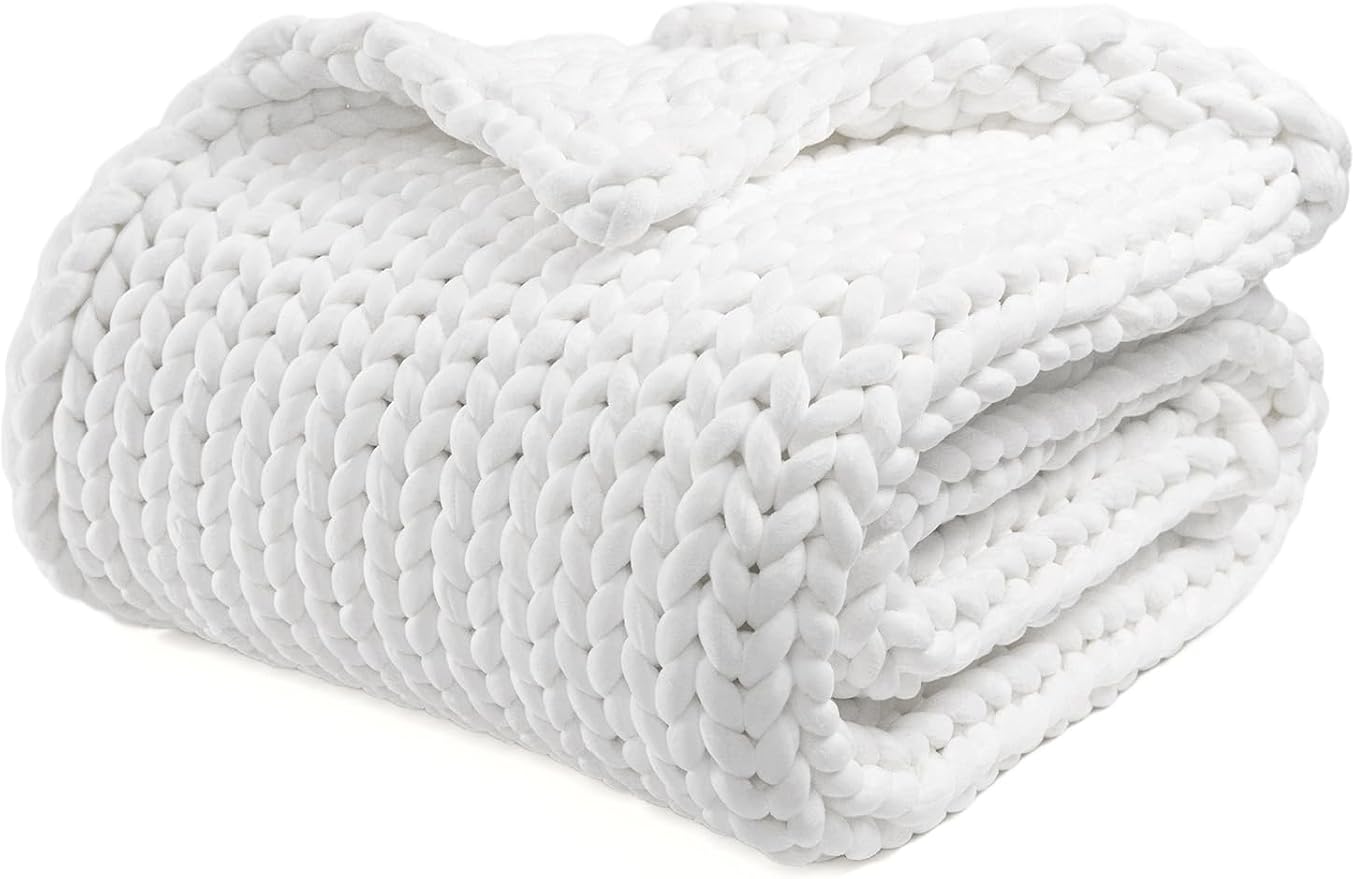 YnM Velvet Weighted Blanket, Handmade Chunky Knitted Design, Soft and Cozy, Temperature Regulating and Breathable, Machine Washable Throw for Sleep or Home Decor (White, 60x80 Inch, 15lbs)
