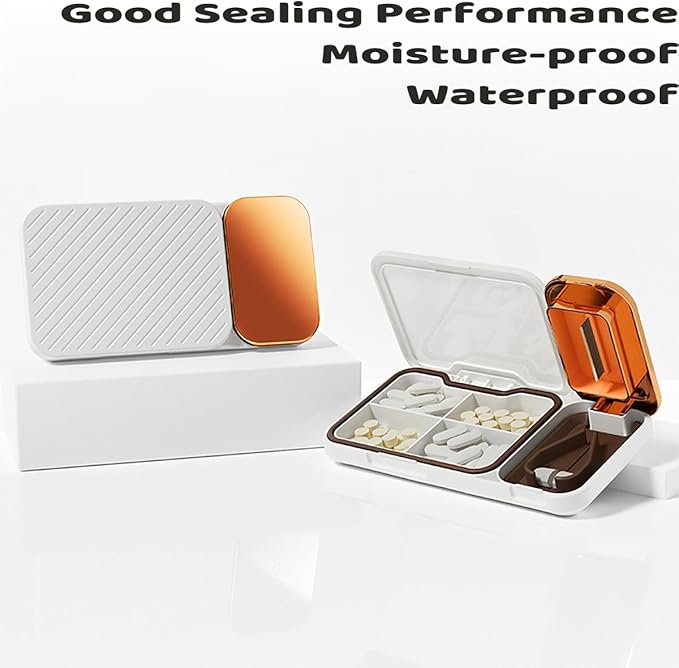 MURRI&MURRDI Pill Organizer with Pill Splitter Cutter, 4 Compartments Small Portable Medicine Case for Purse Pocket, Pill Vitamin Dispenser Holder, White