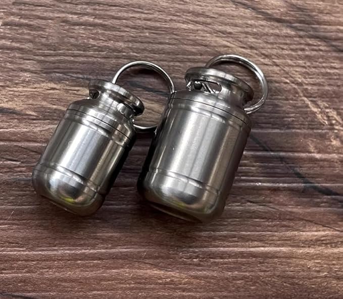 Titanium Keychain Pill Holder Mini Daily Pill Box Pendant Container Waterproof Metal Case Bottle Portable Organizer (s)