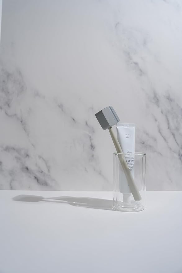 1 Pack White Portable Toothbrush Purifier - Compact and Lightweight Toothbrush Sterilizer for Daily Use.