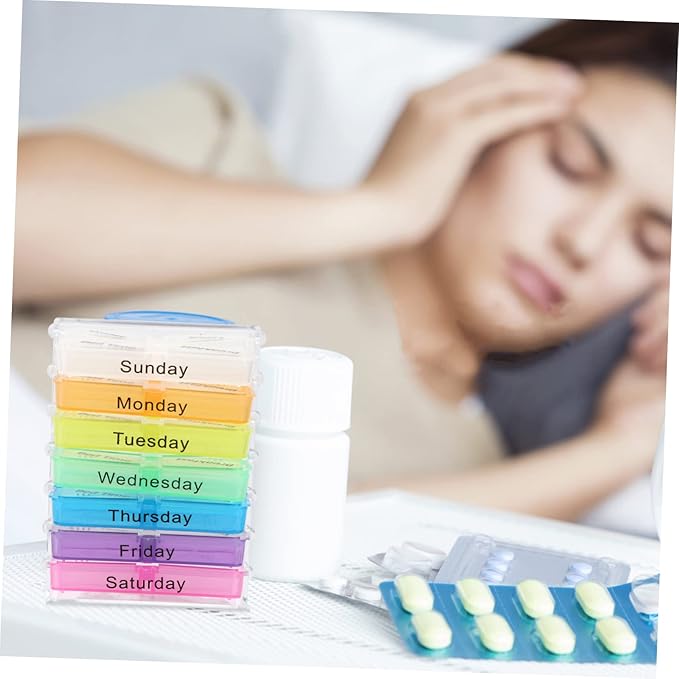 2sets Portable Day Pill Organizer Design Sealed Travel Case for Medicine Storage to Keep Medications Separate and Fresh