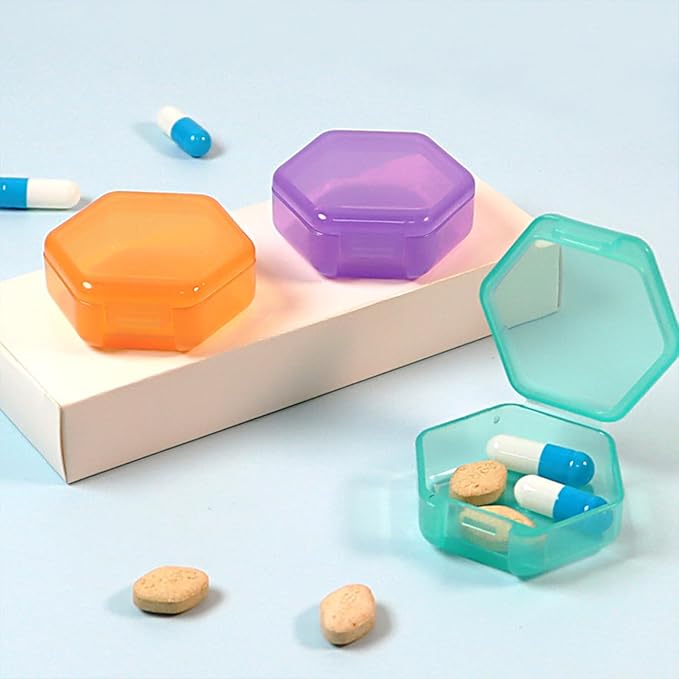 Small Pill Case Travel Pill Box Cute Pill Organizer for Purse Portable Daily Medicine Organizer 1 Compartment Pill Holder for Vitamins, Fish Oil, Supplements