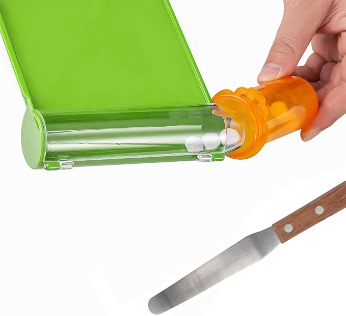 Medarchitect Right Hand Pill Counting Tray with Spatula (Light Green - Wood Handle)