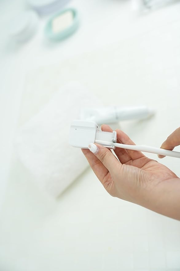 1 Pack White Portable Toothbrush Purifier - Compact and Lightweight Toothbrush Sterilizer for Daily Use.
