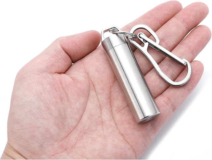 Small Pill Holder Keychain, Portable Metal Pill Case Waterproof Pill Box Container Mini Stainless Steel Pill Organizer for Travel Purse Pocket