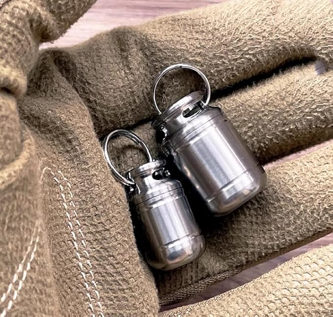 Titanium Keychain Pill Holder Mini Daily Pill Box Pendant Container Waterproof Metal Case Bottle Portable Organizer (s)
