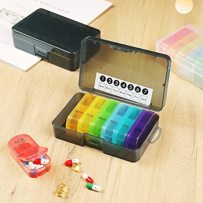 Travel Weekly Pill Organizer Case, 14 Compartments Travel Pill Box Dispenser, Portable Daily Pill Container for Carry Storage Medicine, Vitamin, Supplement, Fish Oil, Cod Liver Oil, Capsules