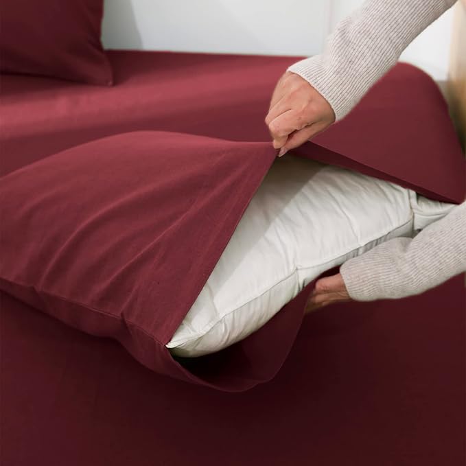 Simple&Opulence Belgian Linen Sheet Set Solid Color - 4 Pieces (1 Flat Sheet, 1 Fitted Sheet & 2 Pillowcases) Natural Flax Cotton Blend Soft Breathable Farmhouse Bedding - Queen Size, Burgundy Red