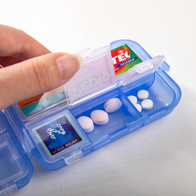 Custom Travel Pill Organizer, 10 Compartments Portable Pill Case with Medicine Labels, 5 Colors Daily Pill Box with 146 Kinds of commonly Used Medicine Name Stickers