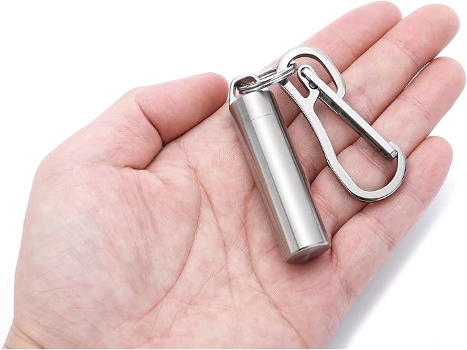 Small Pill Case, Portable Metal Pill Holder Keychain Waterproof Pill Box Container Mini Stainless Steel Pill Organizer for Travel Purse Pocket