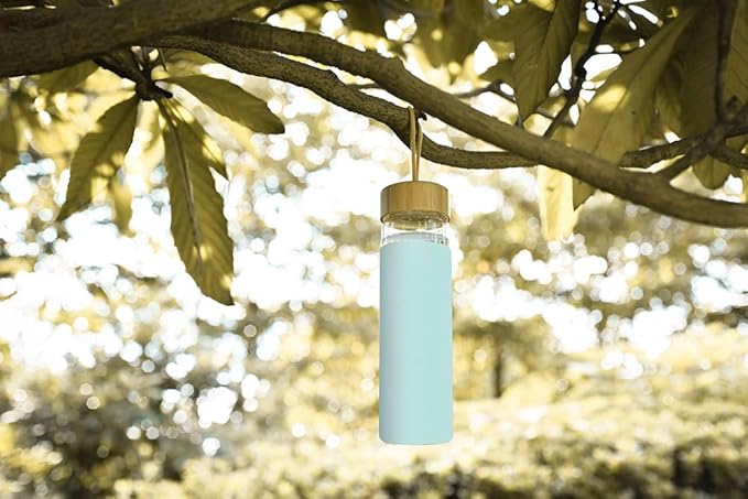 20 Oz Borosilicate Glass Water Bottles with Silicone Sleeve BPA Free, Dishwasher Safe - Reusable Clear Glass Drinking with Leak Proof Bamboo Lid | Perfect Gym Water Bottles for Men & Women