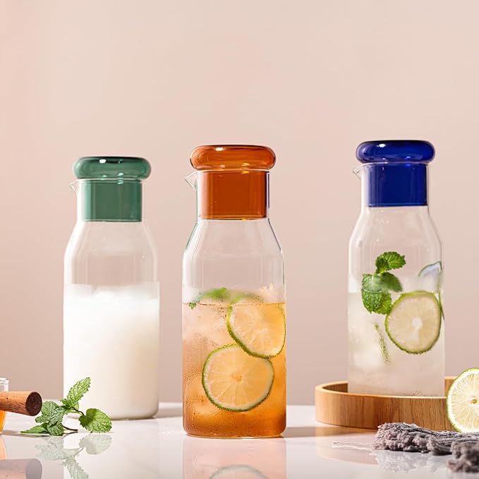 hjn Glass Pitcher Glass Water Carafe with Cup Lid, Fridge Water Jug Cold or Hot Beverages, Iced Tea, Milk, Juice 830ml/28oz & clear cup lid (Glass Pitcher-Yellow cup lid)