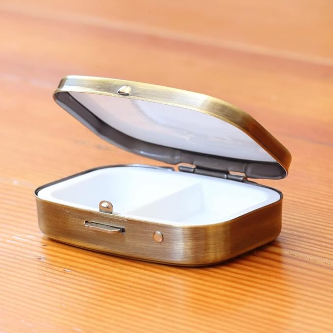 Mona Lisa Brass Rectangle Pill Box