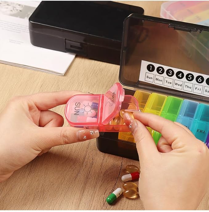 Travel Weekly Pill Organizer Case, 14 Compartments Travel Pill Box Dispenser, Portable Daily Pill Container for Carry Storage Medicine, Vitamin, Supplement, Fish Oil, Cod Liver Oil, Capsules