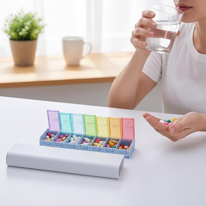 7-Day Pill Organizer, Weekly Medicine Case with Secure Flip-Top Lids, BPA-Free Travel Pill Box for Vitamins & Supplements, Easy-Fill Compartments for Home & Travel (White)