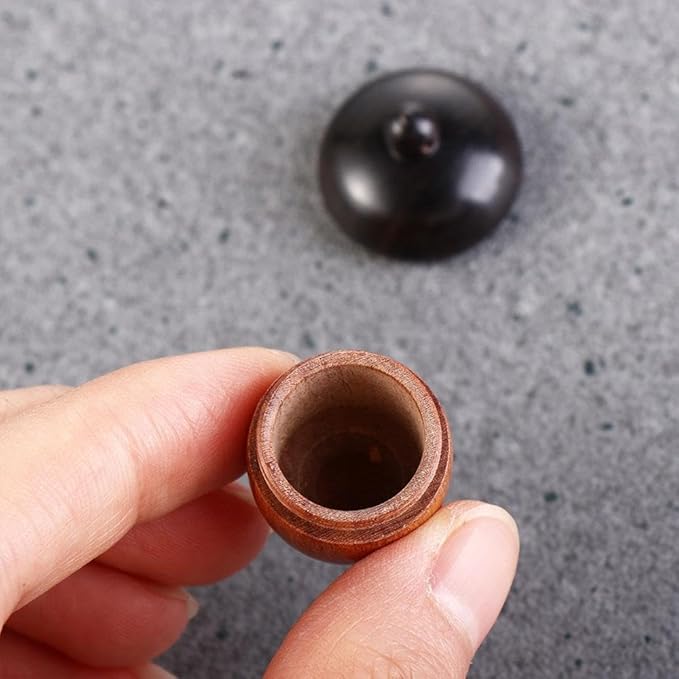10Pcs Mini Acorns Decor Craft Artificial Acorns Solid Wood Medicine Pill Box Portable Sandalwood Acorn Pill Case Tablets Storage Sealed Can