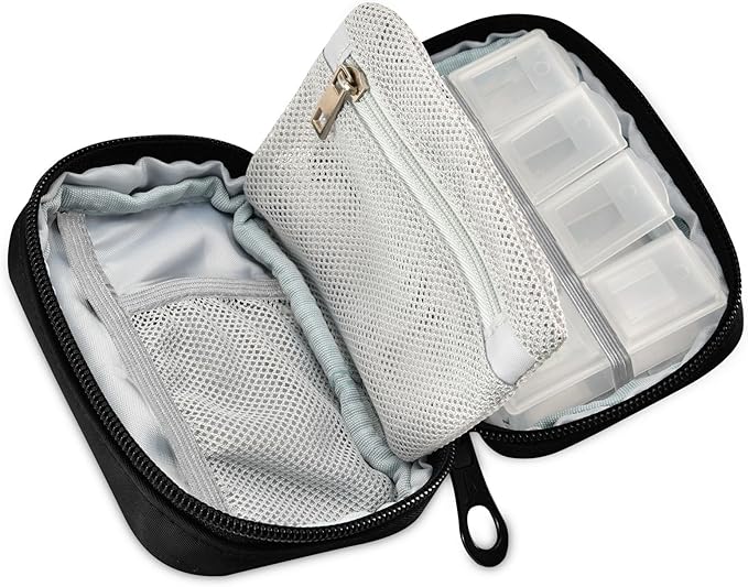 Travel Pill Organizer Bag Weekly Pill Organizer Case Goth Black Skull Moth Portable Small Daily Pill Boxes for Vitamin Fish Oils Supplement Holder with Zipper Compact Size