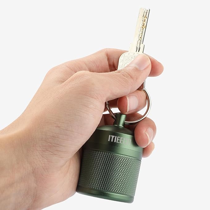 Keychain Pill Holder, Box, Aluminum, Waterproof Container, Pill Organizer for Outdoor Travel Camping，Size: 1.6 x 1.6 x 2 in (Green)