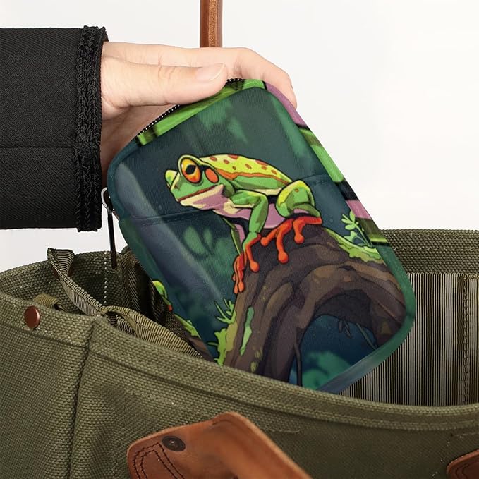 Cartoon Cute Frog Travel Pill Organizer Bag Portable Weekly Pill Box Travel Medicine Organizer 7 Day Pill Case with Zipper for Daily Travel Family Business