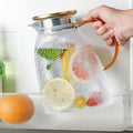 Water Pitcher, Fridge Door Glass Pitcher With Stainless Steel Lid, 1.8 Liter 60 oz High Borosilicate Glass Jug, Leakproof Fridge Door Carafe Jug for Hot/Cold Water Iced Tea Juice Coffee Beverage