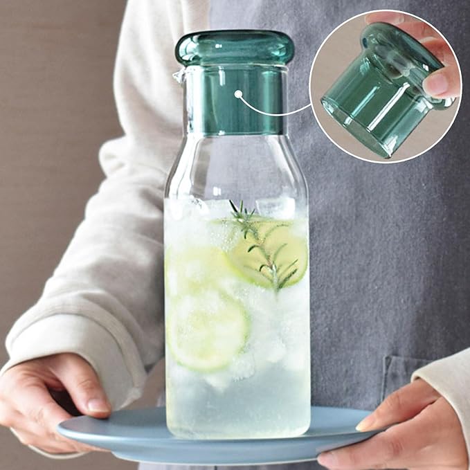 hjn Glass Pitcher Water Carafe with Cup Lid, Fridge Water Jug Cold or Hot Beverages, Iced Tea, Milk, Juice 830ml/28oz & clear cup lid (Glass Pitcher-Green cup lid)
