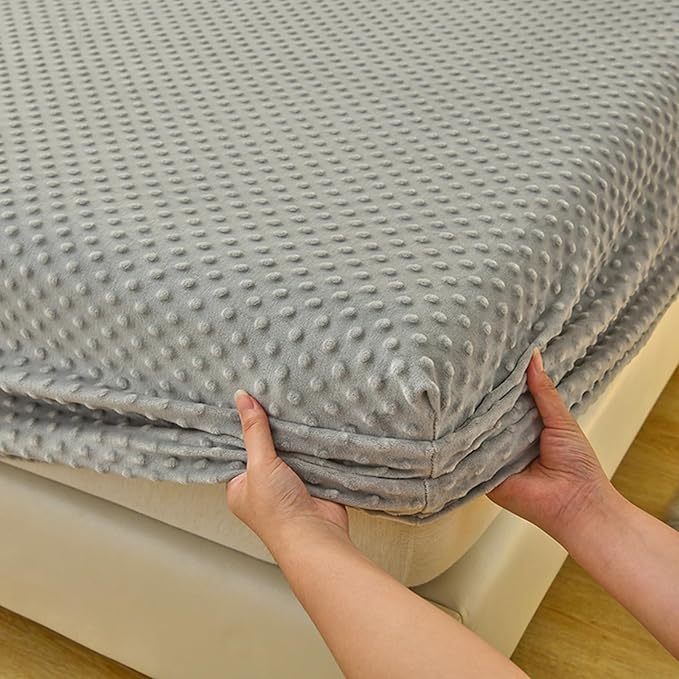 ZIQINPSQ Coral Velvet Fitted Sheet-Thickened Cold-Resistant and Warm Bed Sheets-Soft Velvet Fleece Fitted Sheets with-Elastic All Around. (LightGray, Queen)