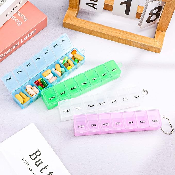 Weekly Pill Organizer,4Pcs 7 Day Pill Case Daily Vitamin Case Medicine Box Portable Medicine Organizer with Compartment 4 Colors AM PM Pill Containers for Medicine Supplements Fish Oil