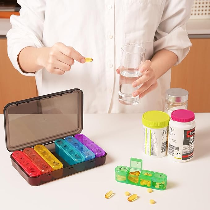 Zoksi Pill Organizer 4 Times a Day, BPA Free Weekly Travel Pill Box，Daily Pill Case with 28 Compartments to Hold Medicine, Vitamin and Supplement(Black)