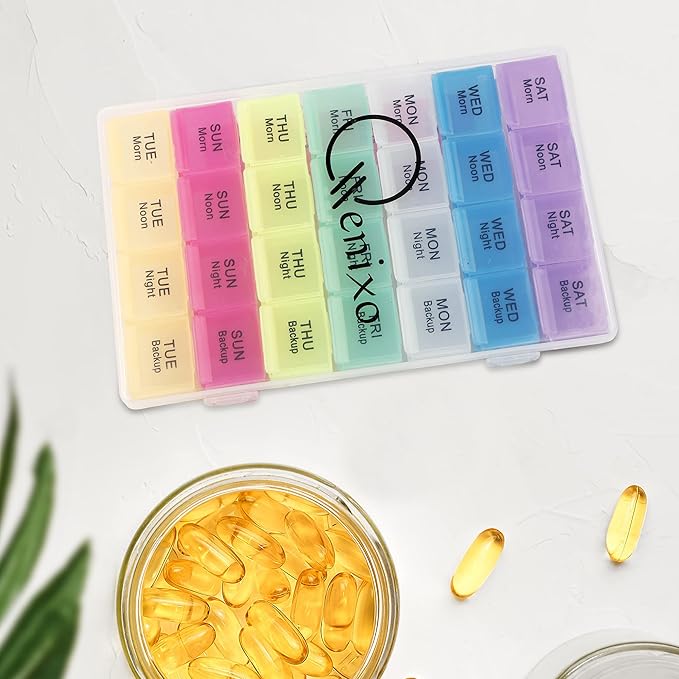 Qenixo® Pill Medicine Organizer 7-Day-Weekly Pill Case 28 Days