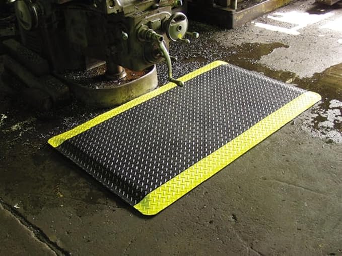 American Classic Diamond Plate Anti-Fatigue Mat – Closed-Cell Polymeric Sponge Base – Industrial Grade, Beveled Safety Edges, 9/16" or 1" Thick – Made in USA (Black/Yellow, 2'x4'x9/16)