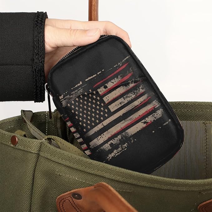 Abstract USA Flag Stripes Travel Pill Organizer Box Weekly Portable Pill Case Daily Pills 7 Day Small Birth Control Pills Container Removable Compartments for Medicine Vitamins Fish Oil