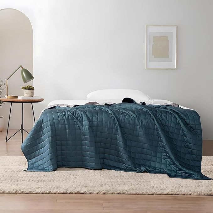 YnM Exclusive Weighted Blanket, Soothing Cotton, Smallest Compartments, Bed Blanket for One Person of 140lbs, Ideal for Twin/Full Bed (48x72 Inches, 15 Pounds, Peacock/Grey Reversible)