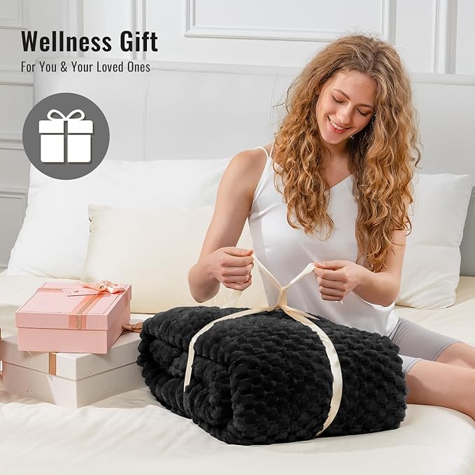 Uttermara Fleece Weighted Blanket for Adults King Size 15lbs, Soft Sherpa Weighted Blankets for Sleeping and Calming, Fuzzy Heavy Blanket for Bed and Couch, 80 x 87 Inches, Black