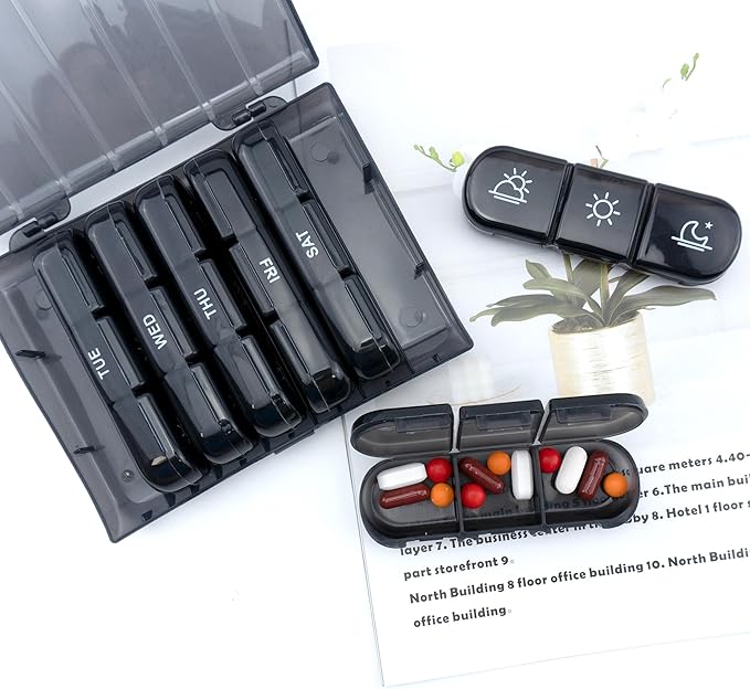 Quacc 1 PCS Weekly Pill Box Organizer 7 Day 3 Times Portable Travel Medicine Pill Organizer Tablet Box for Gel Capsules, Fish Oils, Vitamins, Supplements (Black)