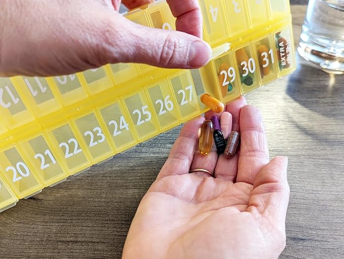 AM PM 31 Day Once-a Day Monthly Pill Planner Organizers - Large Compartment Pill Boxes Store Medications for Entire Month Plus Compartment for Extra Pills (AM/PM) (Am/Pm Yellow & Purple)