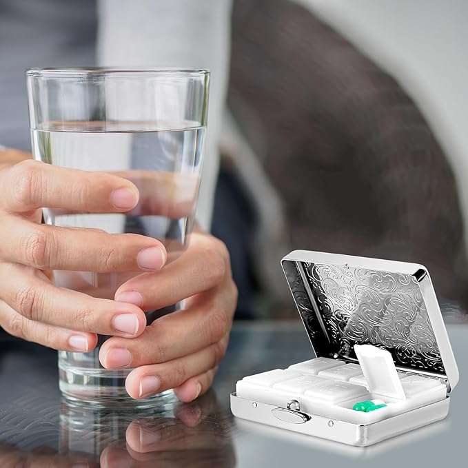 Pill Organizer 7 Days 8 Compartments, Travel Metal Pill Box, BPA-Free Portable Pill Box (Silver, Median)