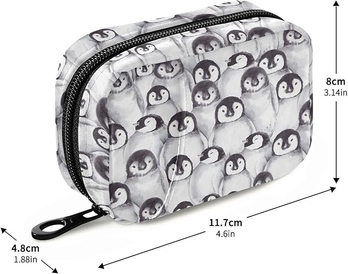Cute Penguins Pill Box 7 Day Pill Case Travel Pill Organizer Bag Container for Medicine with Zipper Portable Weekly Case Compact Size for Medicine, Vitamin, Supplement