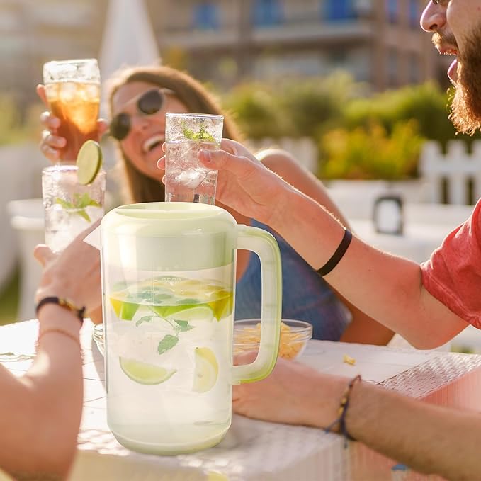 Clear Plastic Pitcher with Lid, 2 Pack Clear Water Pitcher for Cold Drinks, Iced Tea Pitcher for Lemonade, Iced Tea, Milk, Juice, Beverages (1 Gallon 4 Litre)