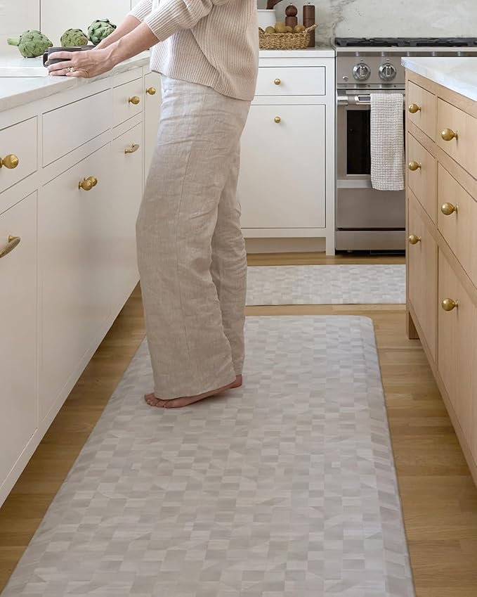 House of Noa Nama Standing Mat – Anti-Fatigue Cushioned Kitchen Mats for Floor | Ergonomic Bounce-Back Foam Kitchen Mats | Anti-Fatigue Mats for Kitchen & Standing | Georgia Clay | 22"x54"