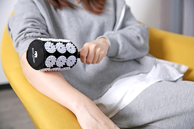 Bed of Nails Acuroller – Original Bon Acupressure Design with 864 Precision Nails, Length with Handle - 9", Without Handle - 4", Roller Diameter - 2.5"