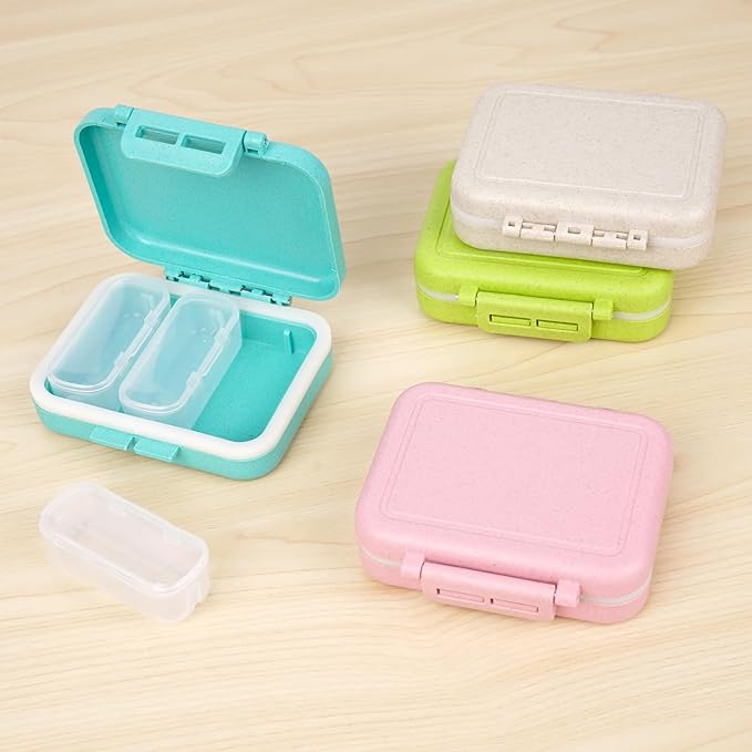 2-Pack Daily Pill Organizer, Wheat Straw Fiber Portable Medicine Case with 3 Removable Compartments & Labels (Green/Blue)