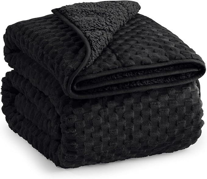 Super Fuzzy Soft Fleece Sherpa Weighted Blanket 15 lbs for Adults, 3D Imitation Turtle Shell Luxury Weighted Throw for Better Sleep, Dual Sided Cozy Heavy Blankets for Couch Bed, Black, 48" x 72"